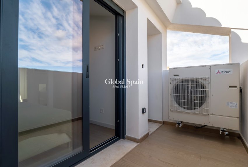 Resale - Apartment - Flat -
JÁVEA - El Arenal