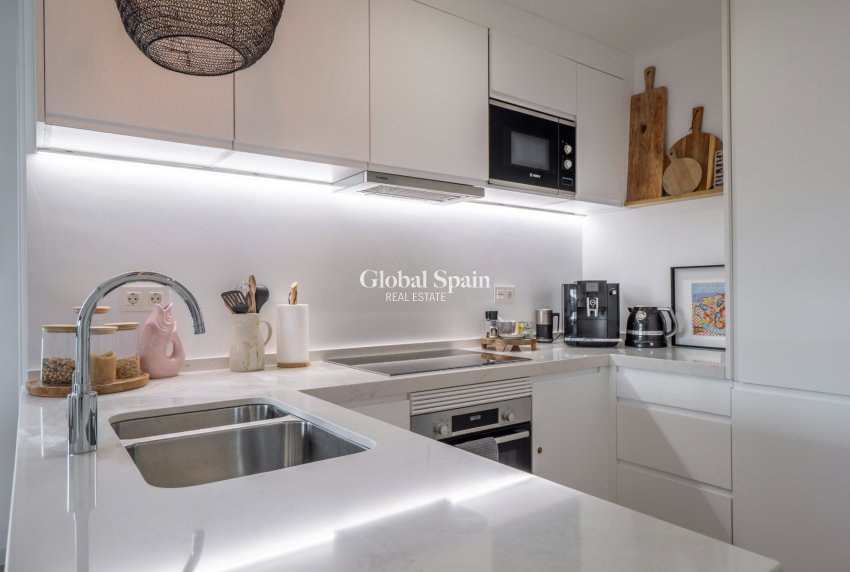 Resale - Apartment - Flat -
JÁVEA - El Arenal