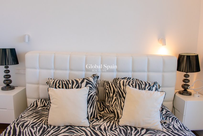 Resale - Apartment - Flat -
ORIHUELA COSTA - LAS COLINAS GOLF RESORT