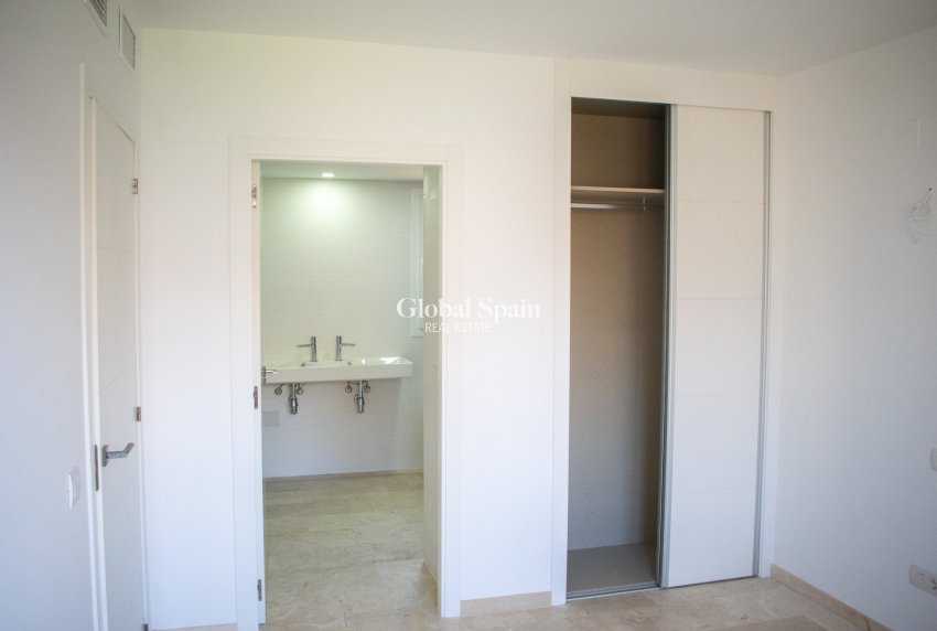 Resale - Apartment - Flat -
ORIHUELA COSTA - Punta Prima