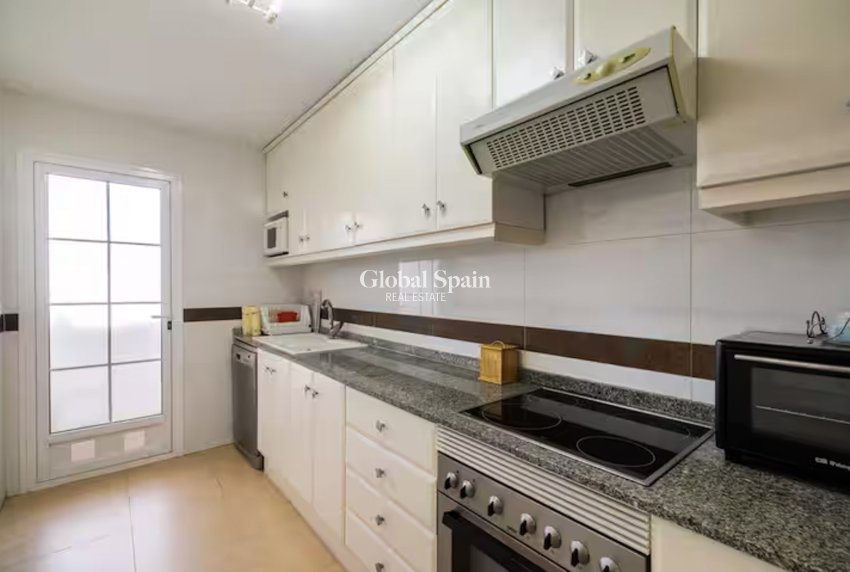 Resale - Apartment - Flat -
PILAR DE LA HORADADA - MIL PALMERAS 