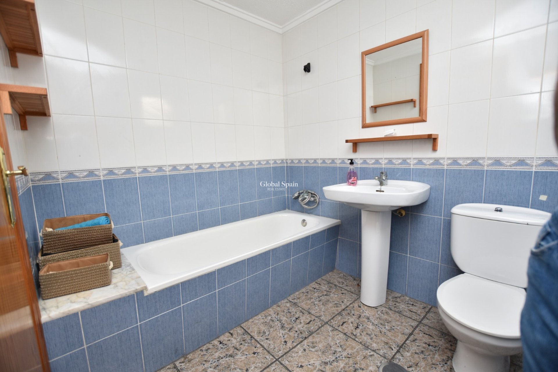 Resale - Apartment - Flat -
ROJALES