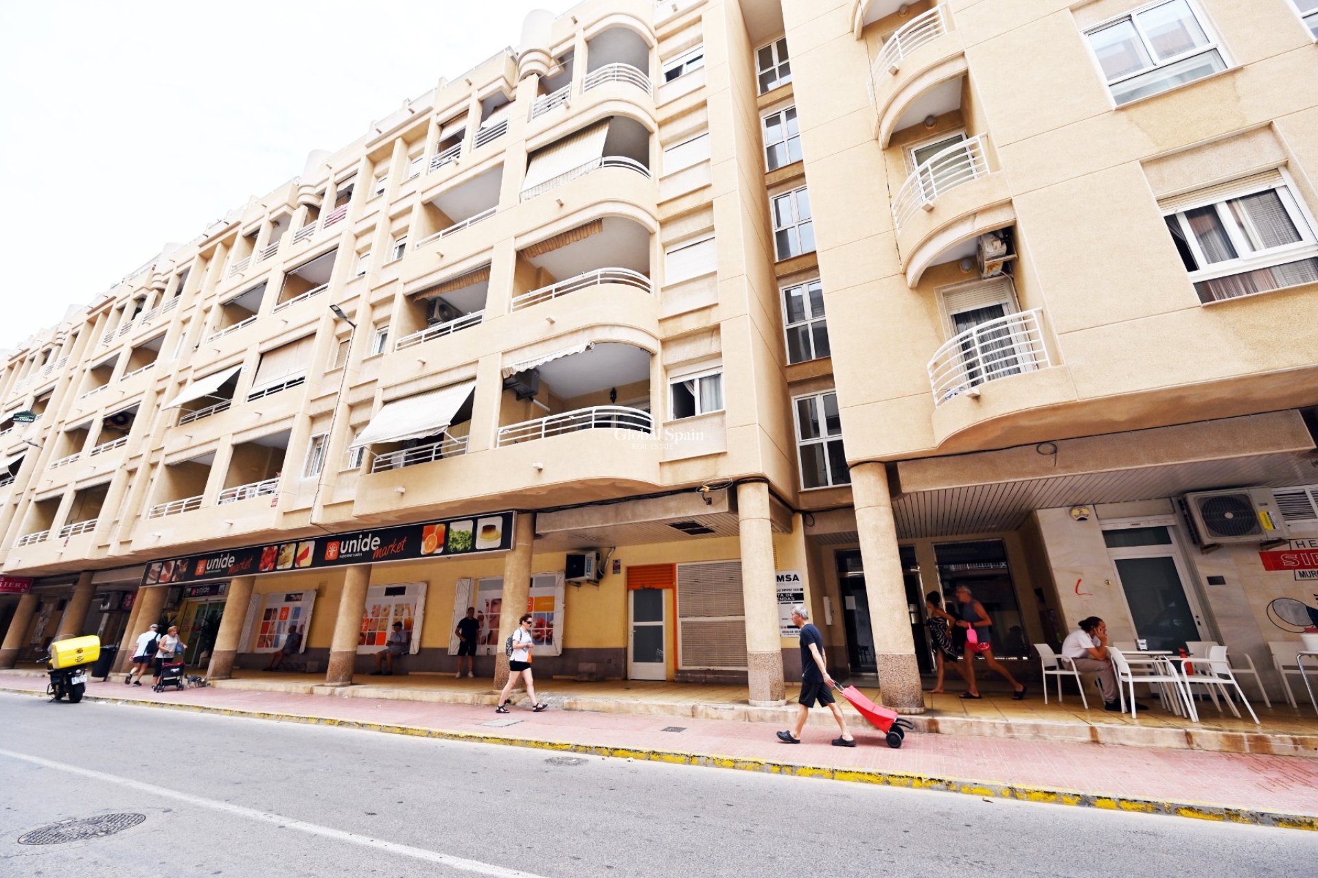 Resale - Apartment - Flat -
TORREVIEJA - La Mata