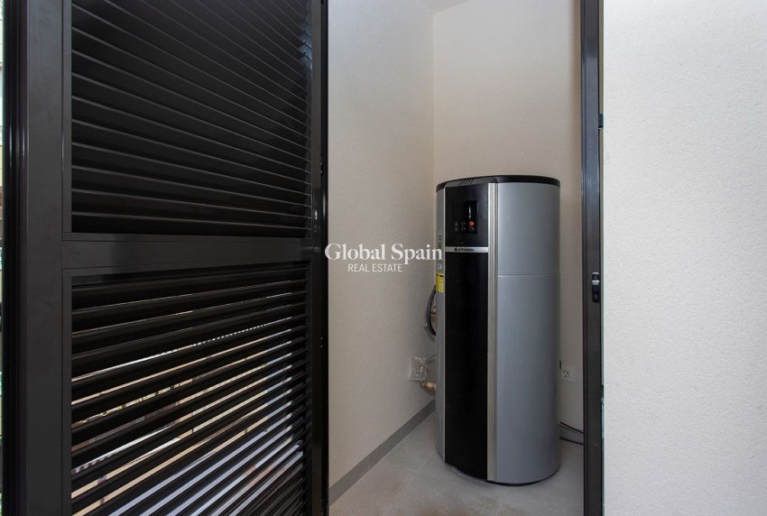 Resale - Apartment - Flat -
TORREVIEJA - Playa del Cura