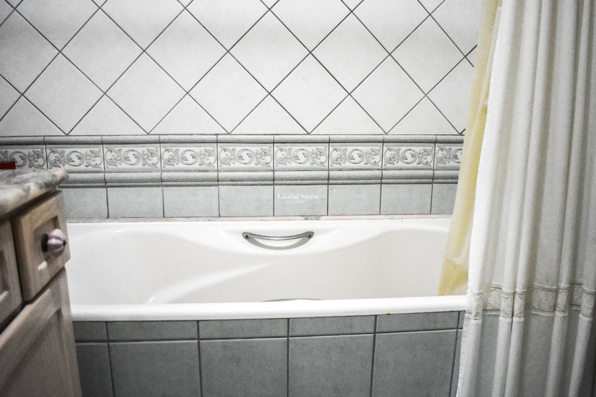 Resale - Apartment - Flat -
TORREVIEJA - Torrevieja Centro