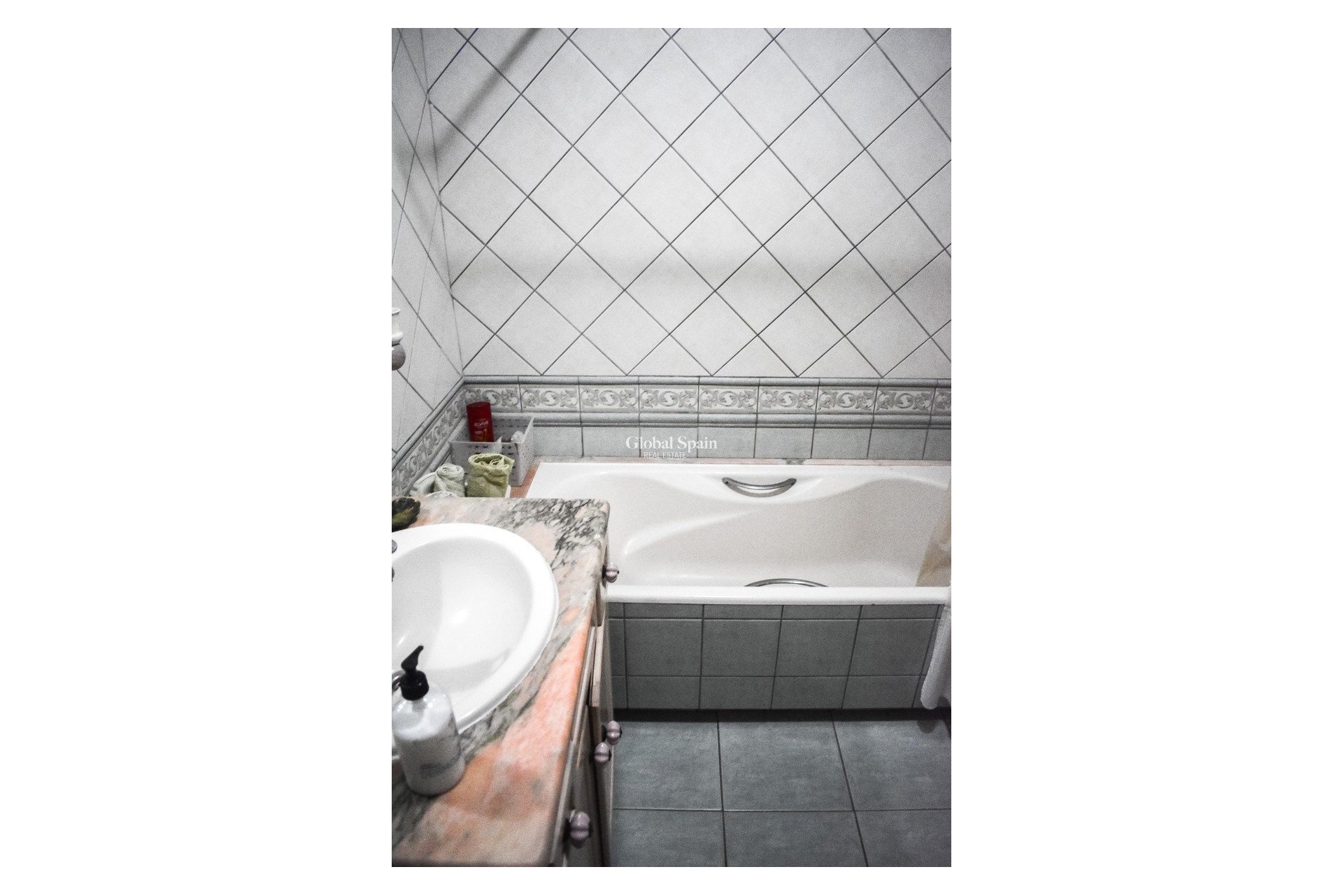 Resale - Apartment - Flat -
TORREVIEJA - Torrevieja Centro