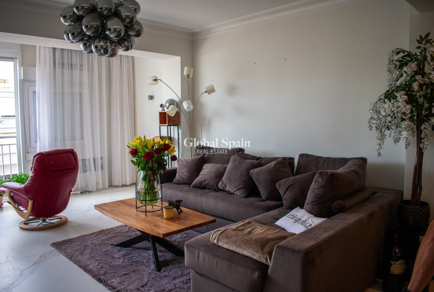 Resale - Apartment - Flat -
TORREVIEJA - Torrevieja Centro