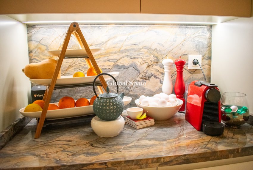 Resale - Apartment - Flat -
TORREVIEJA - Torrevieja Centro