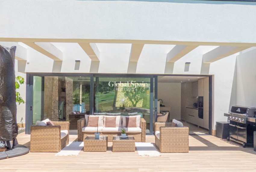 Resale - APARTMENT -
FONT DEL LLOP - Font del Llop