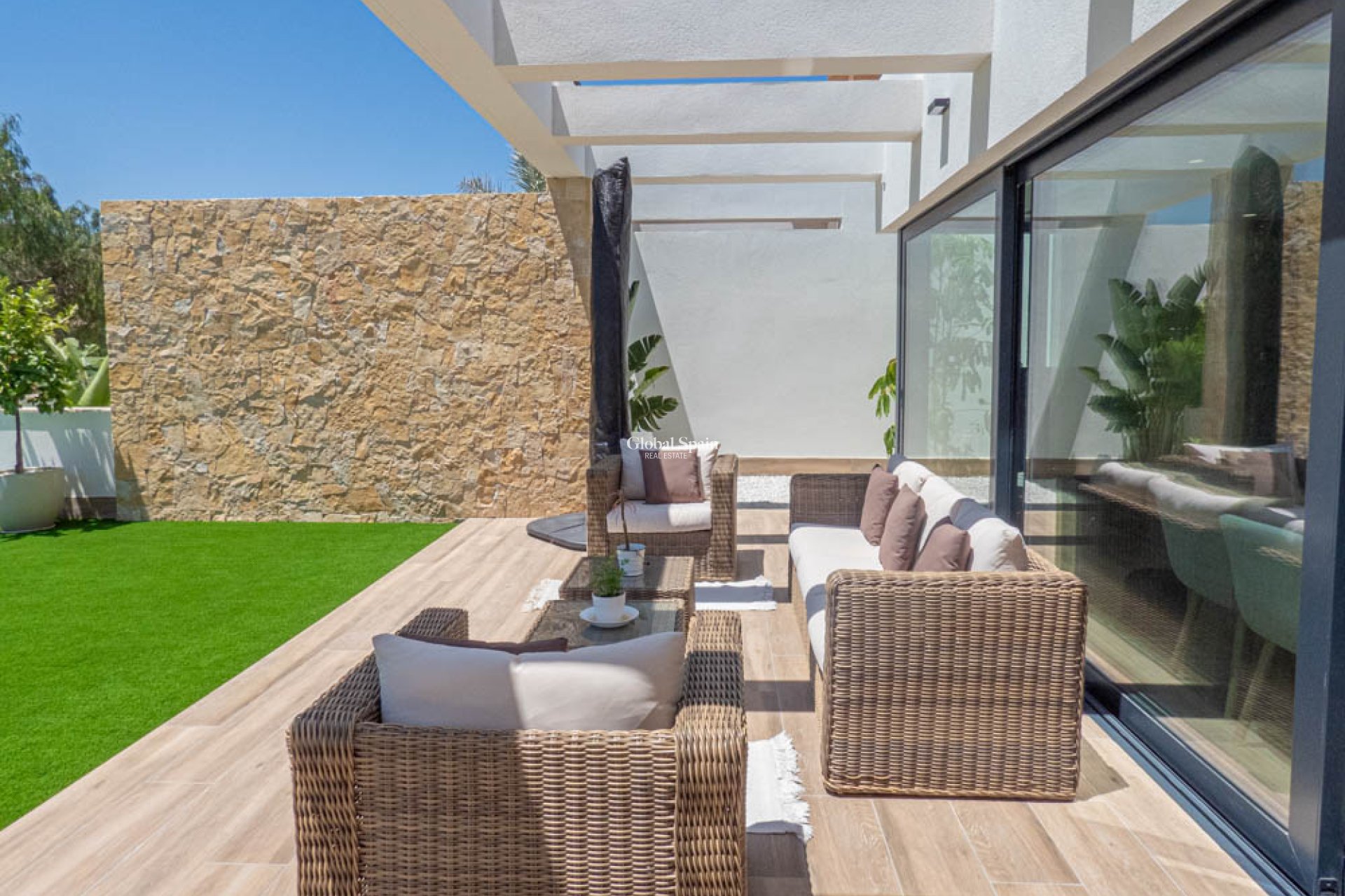 Resale - APARTMENT -
FONT DEL LLOP - Font del Llop