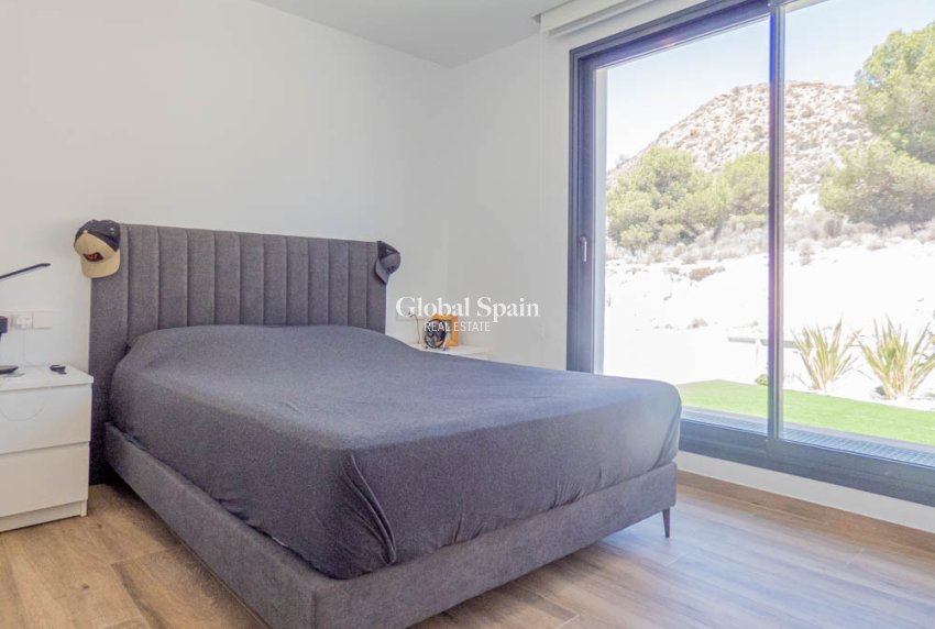 Resale - APARTMENT -
FONT DEL LLOP - Font del Llop