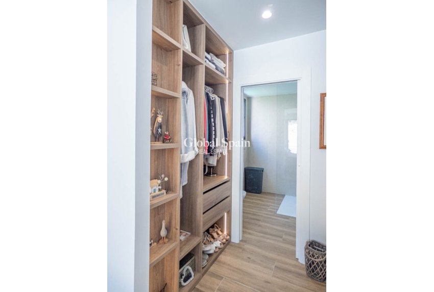 Resale - APARTMENT -
FONT DEL LLOP - Font del Llop