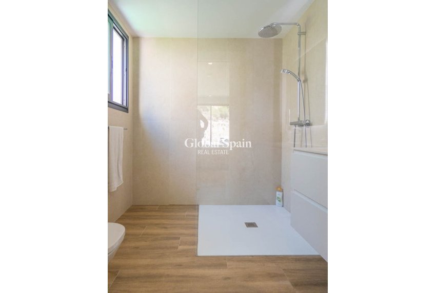 Resale - APARTMENT -
FONT DEL LLOP - Font del Llop