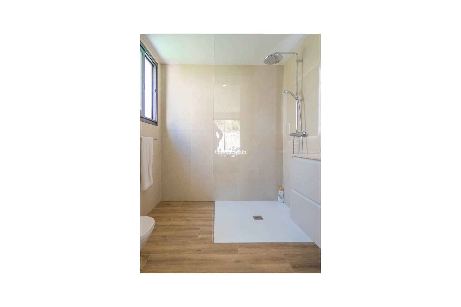 Resale - APARTMENT -
FONT DEL LLOP - Font del Llop