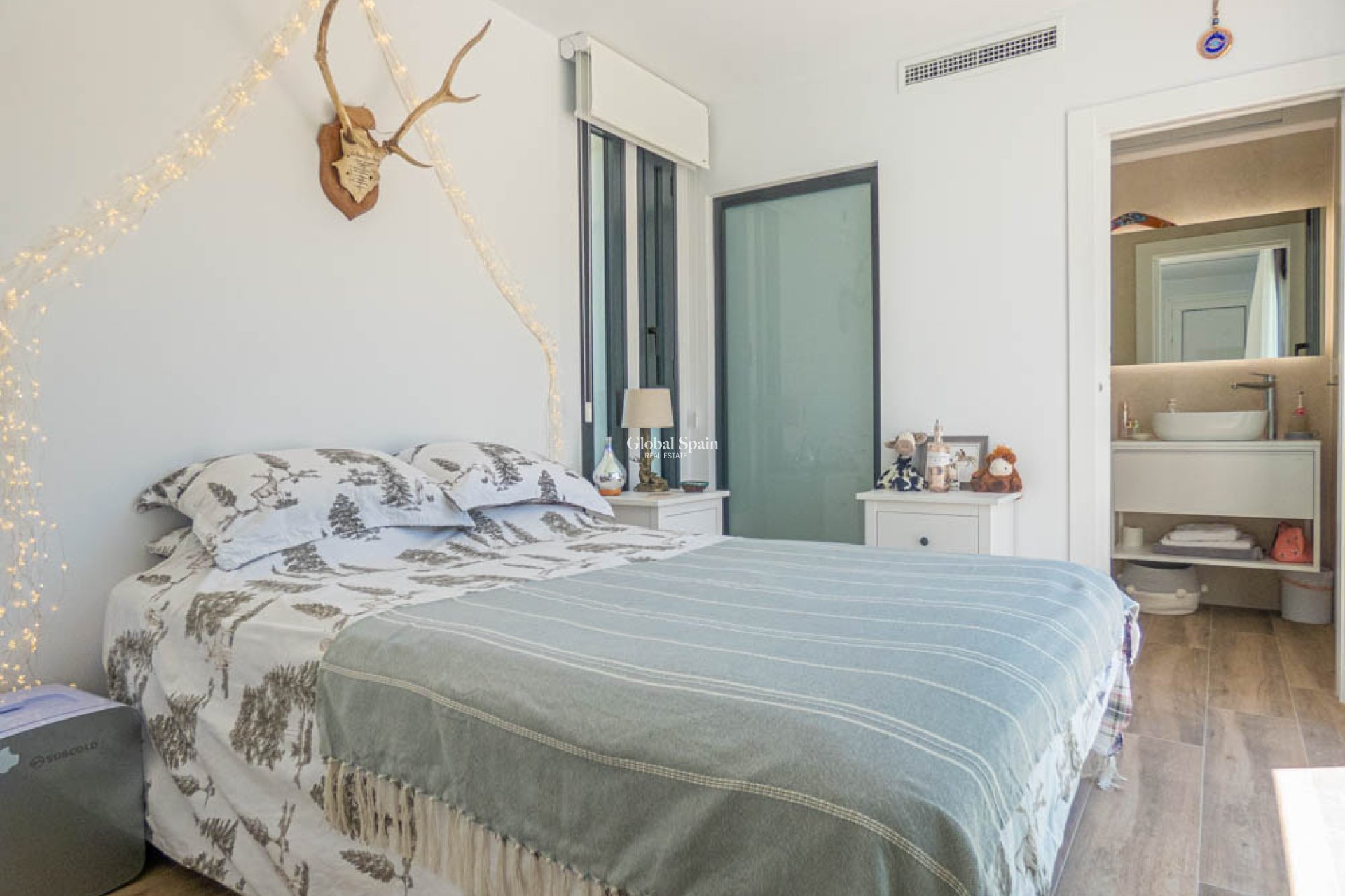 Resale - APARTMENT -
FONT DEL LLOP - Font del Llop