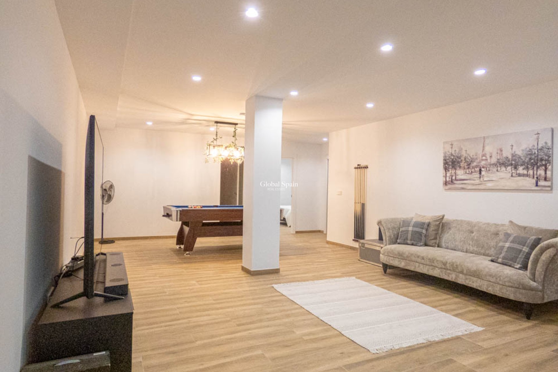 Resale - APARTMENT -
FONT DEL LLOP - Font del Llop