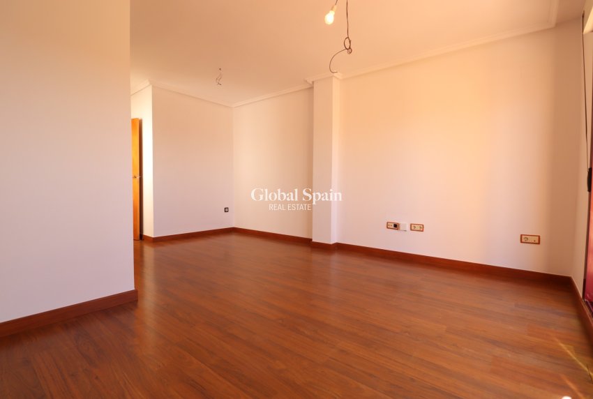 Resale - APARTMENT -
Formentera del Segura - Formentera - Village