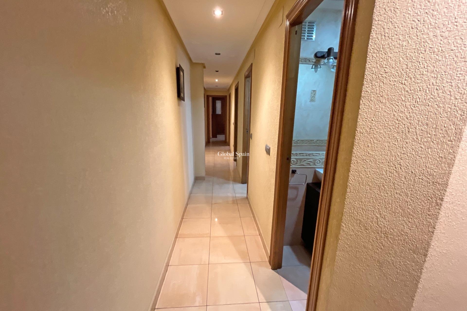 Resale - APARTMENT -
FORMENTERA DEL SEGURA - Palacios