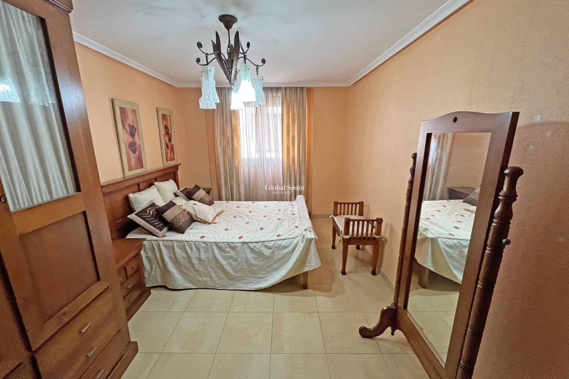 Resale - APARTMENT -
FORMENTERA DEL SEGURA - Palacios