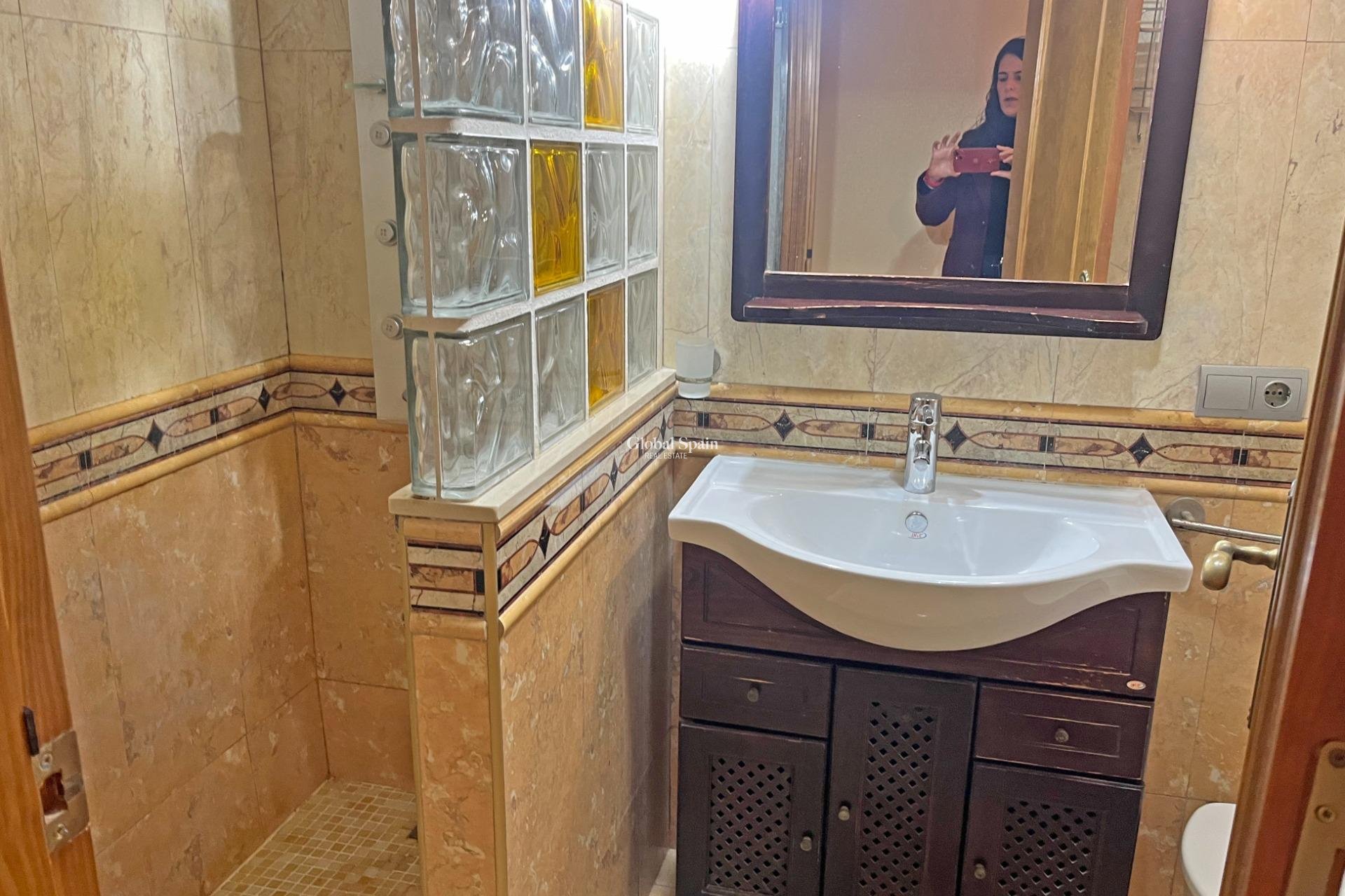 Resale - APARTMENT -
FORMENTERA DEL SEGURA - Palacios