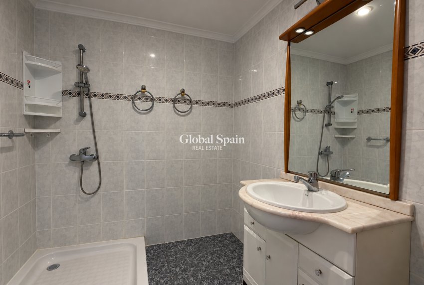 Resale - APARTMENT -
GANDÍA - Ciudad