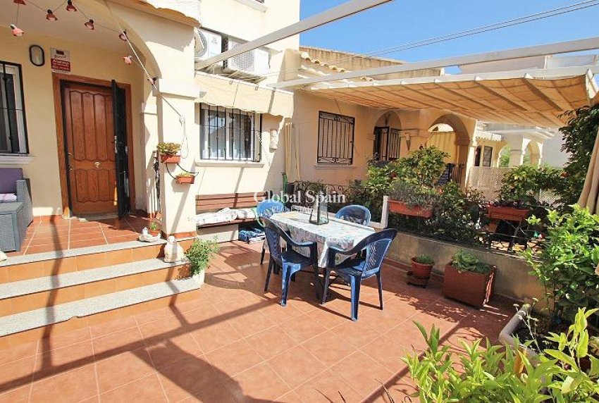 Resale - APARTMENT -
GUARDAMAR DEL SEGURA - 03140