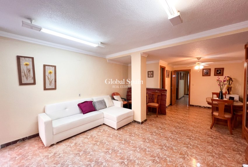 Resale - APARTMENT -
GUARDAMAR DEL SEGURA - Beach Guardamar