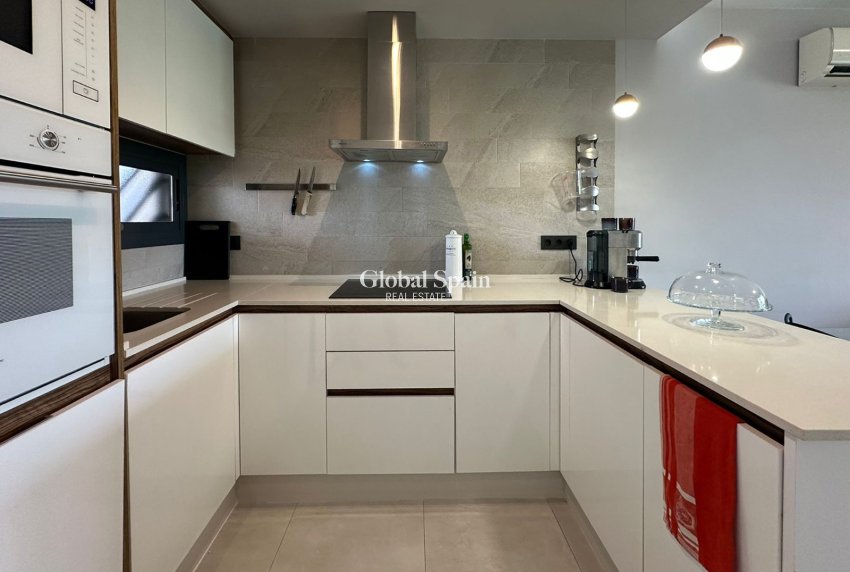 Resale - APARTMENT -
GUARDAMAR DEL SEGURA - Costa Blanca