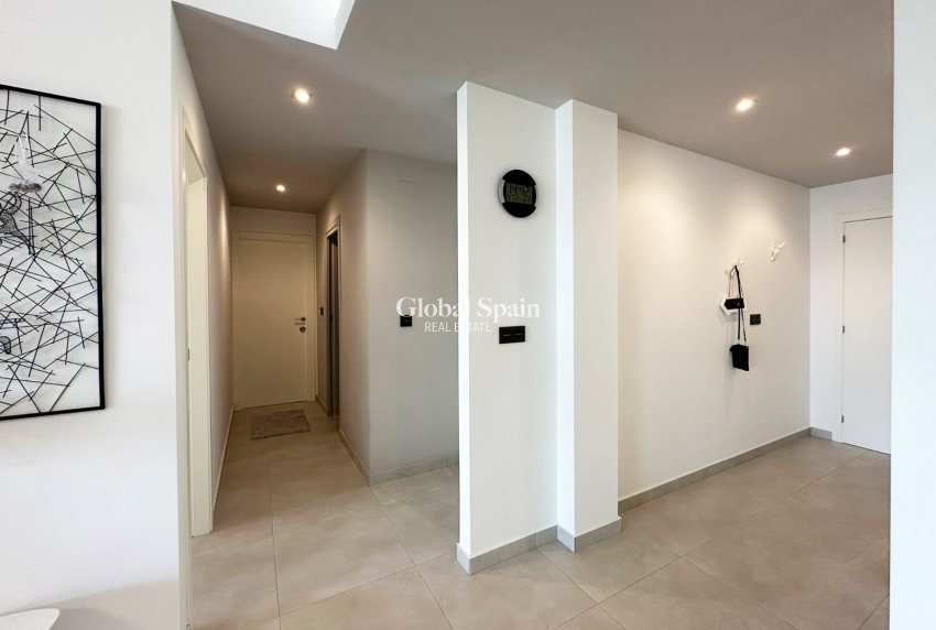 Resale - APARTMENT -
GUARDAMAR DEL SEGURA - Costa Blanca