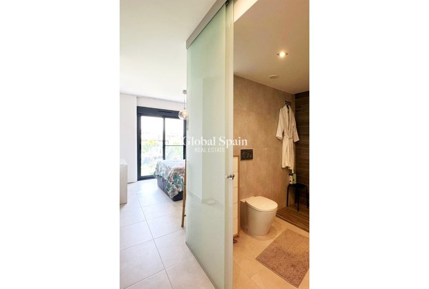 Resale - APARTMENT -
GUARDAMAR DEL SEGURA - Costa Blanca