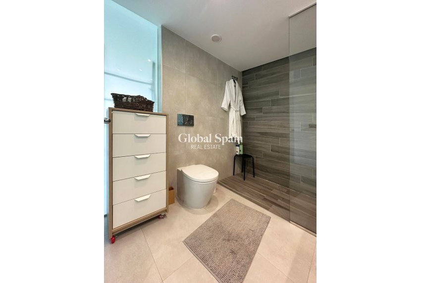 Resale - APARTMENT -
GUARDAMAR DEL SEGURA - Costa Blanca