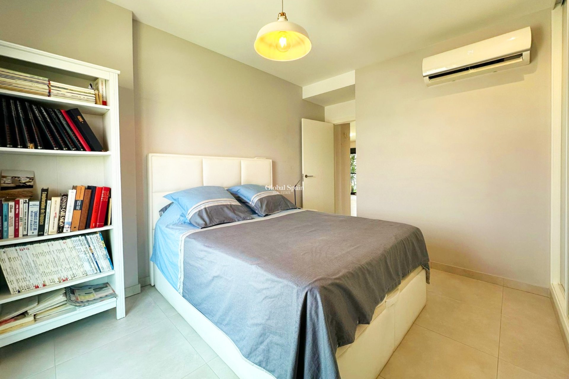 Resale - APARTMENT -
GUARDAMAR DEL SEGURA - Costa Blanca