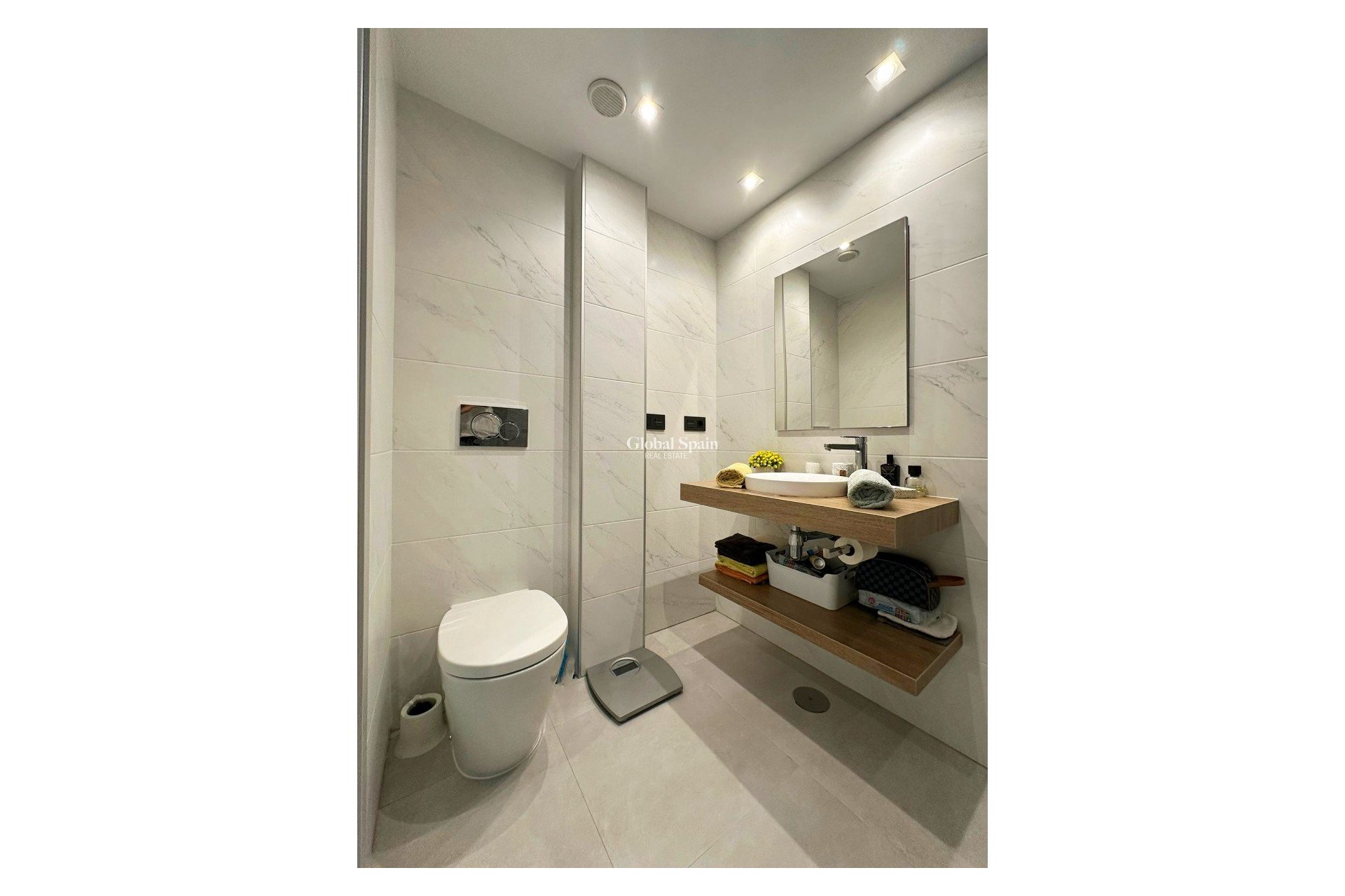 Resale - APARTMENT -
GUARDAMAR DEL SEGURA - Costa Blanca