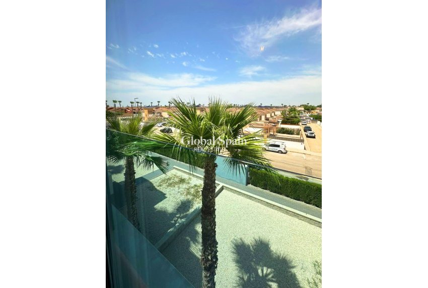 Resale - APARTMENT -
GUARDAMAR DEL SEGURA - Costa Blanca