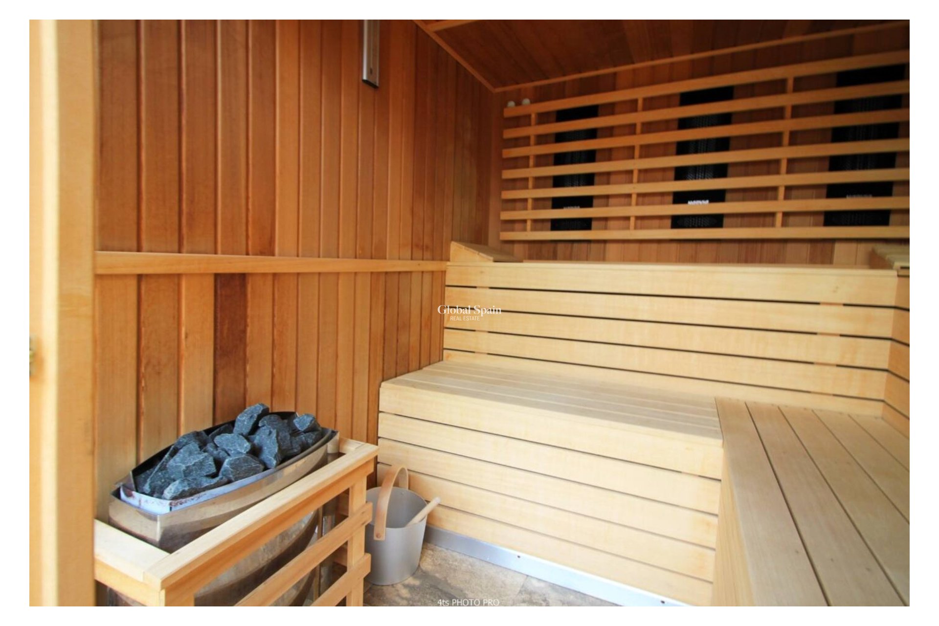 Resale - APARTMENT -
GUARDAMAR DEL SEGURA - Costa Blanca