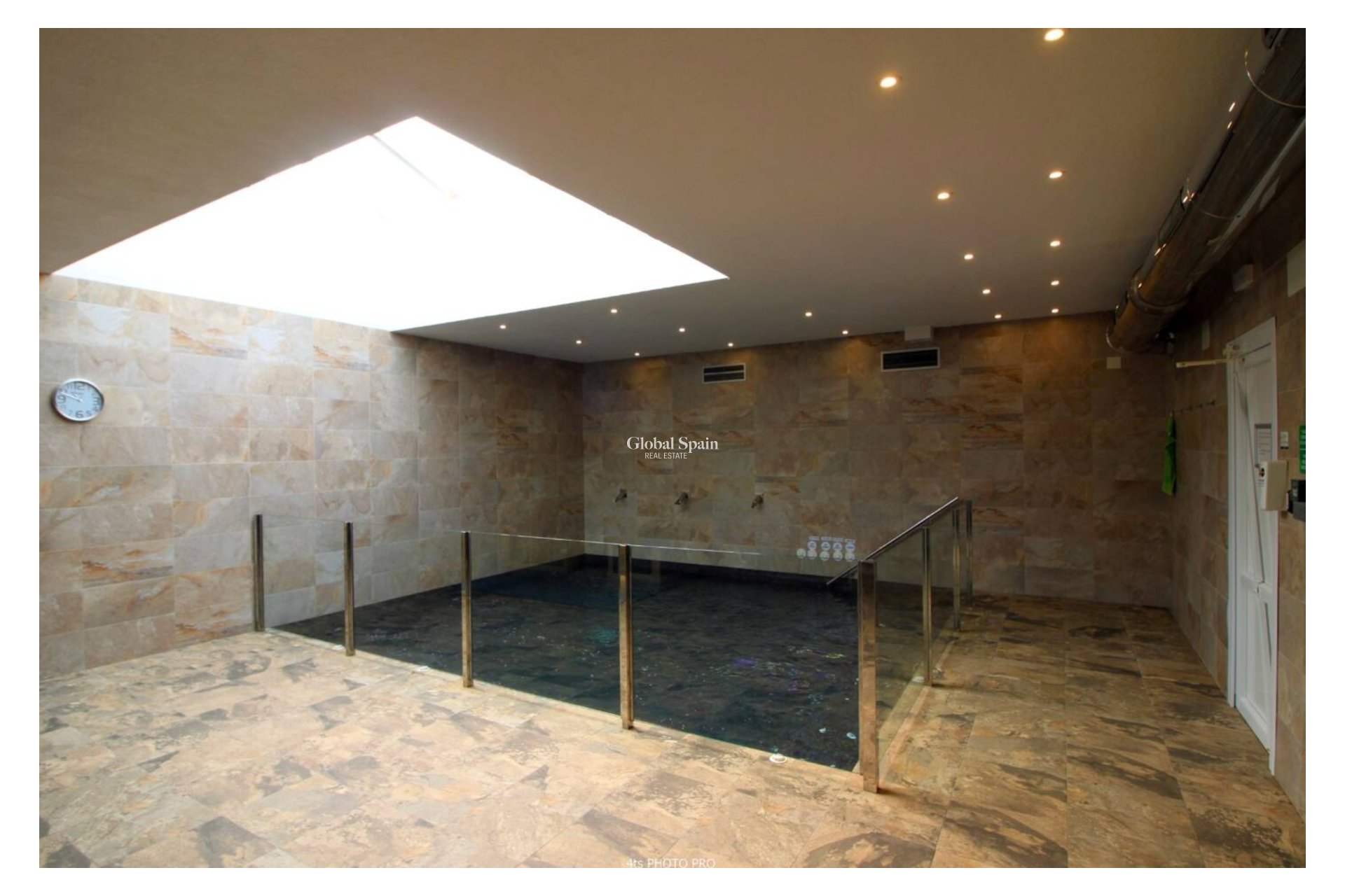 Resale - APARTMENT -
GUARDAMAR DEL SEGURA - Costa Blanca