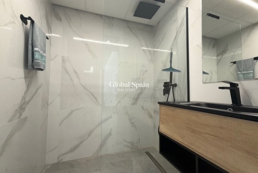 Resale - APARTMENT -
GUARDAMAR DEL SEGURA - Costa Blanca