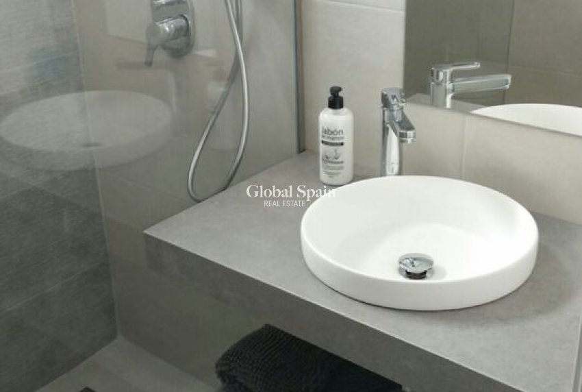 Resale - APARTMENT -
GUARDAMAR DEL SEGURA - Costa Blanca