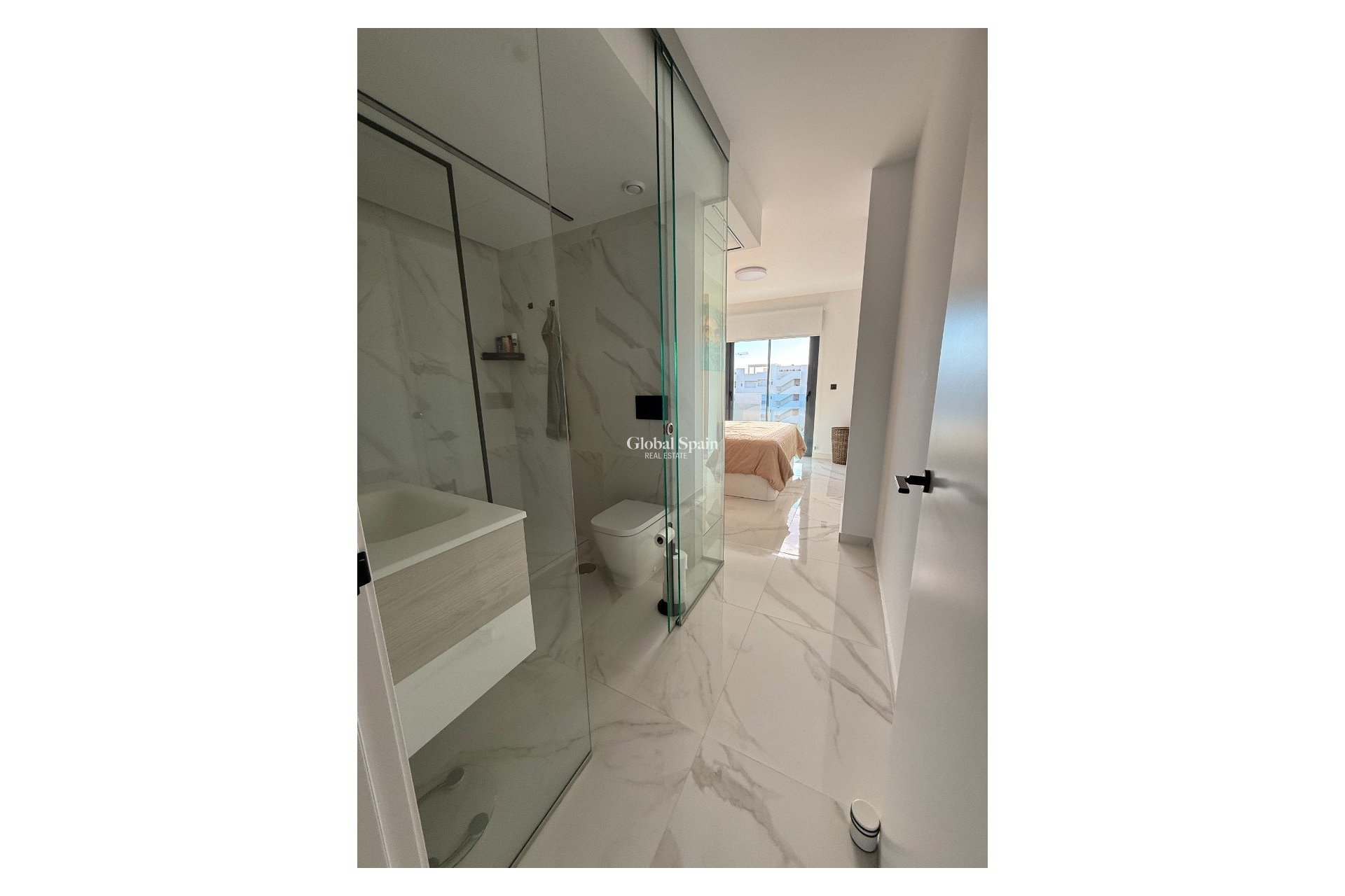 Resale - APARTMENT -
GUARDAMAR DEL SEGURA - Costa Blanca