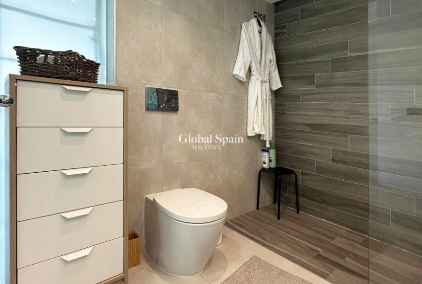 Resale - APARTMENT -
GUARDAMAR DEL SEGURA - Costa Blanca