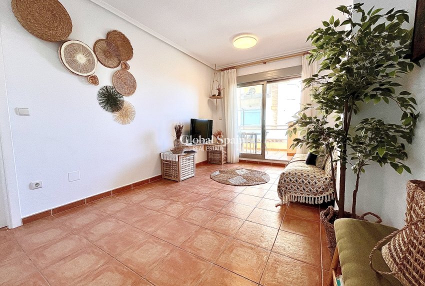 Resale - APARTMENT -
GUARDAMAR DEL SEGURA - Costa Blanca