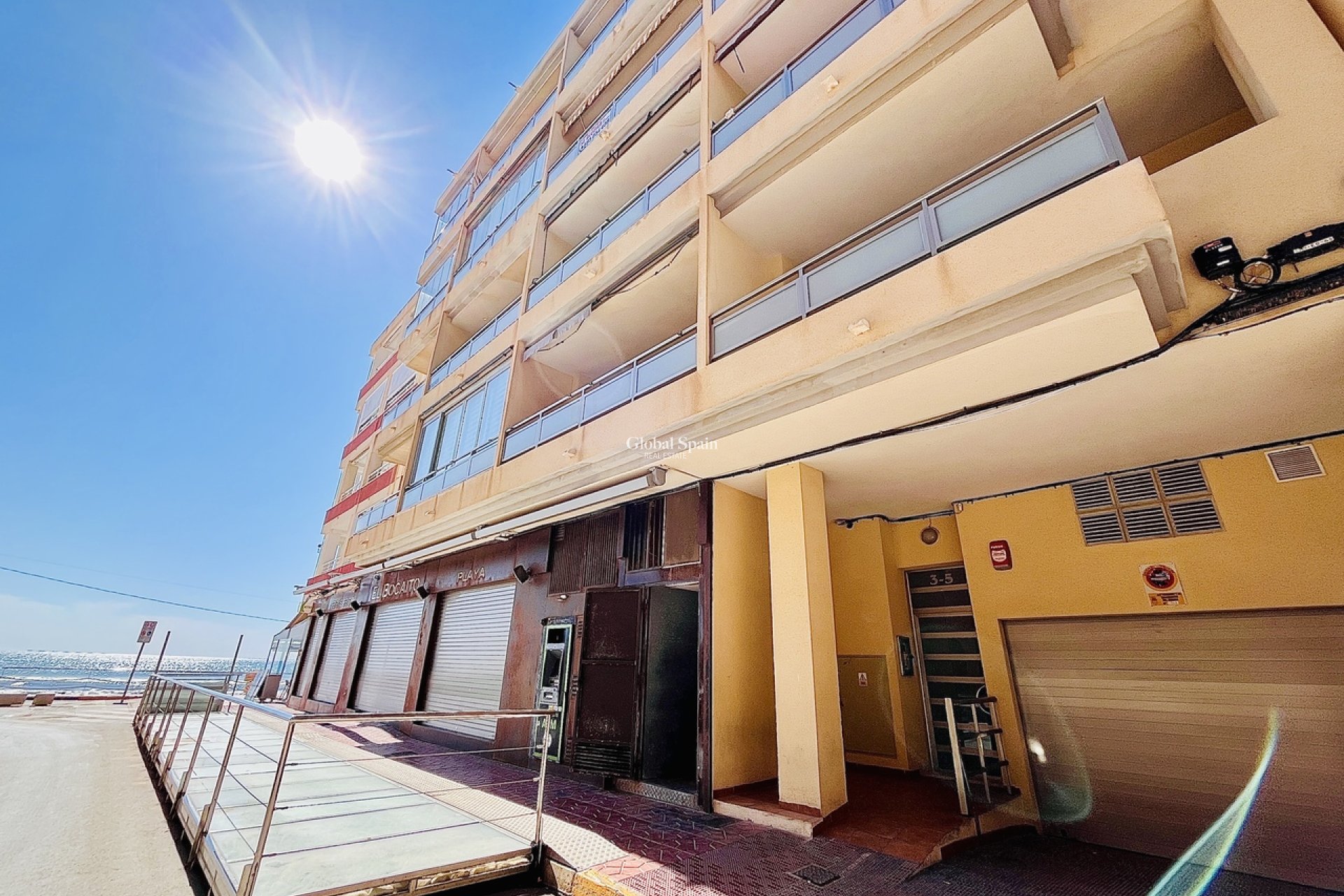 Resale - APARTMENT -
GUARDAMAR DEL SEGURA - Costa Blanca