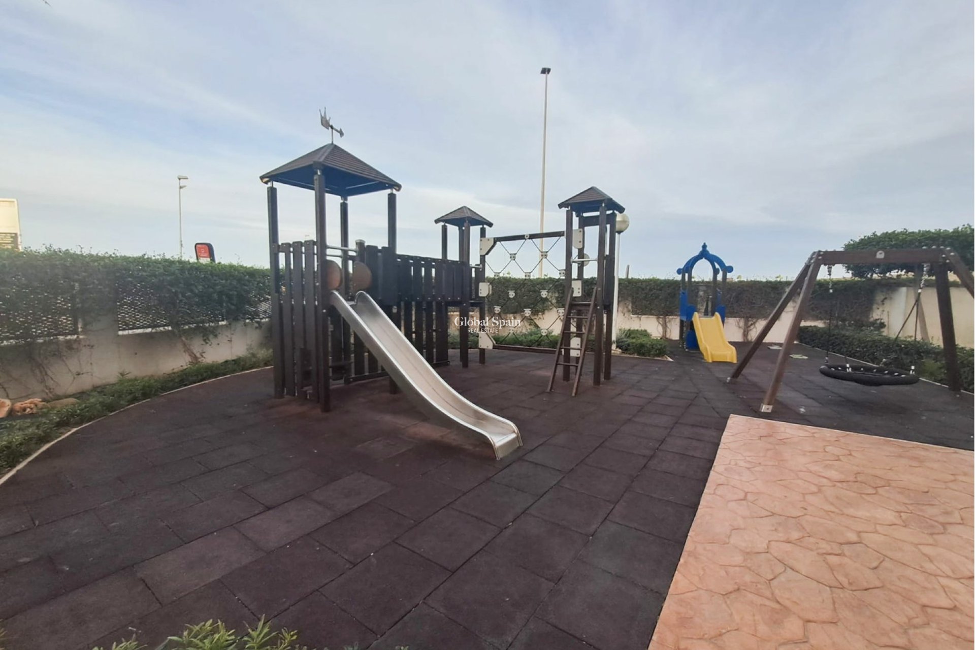 Resale - APARTMENT -
GUARDAMAR DEL SEGURA - Costa Blanca