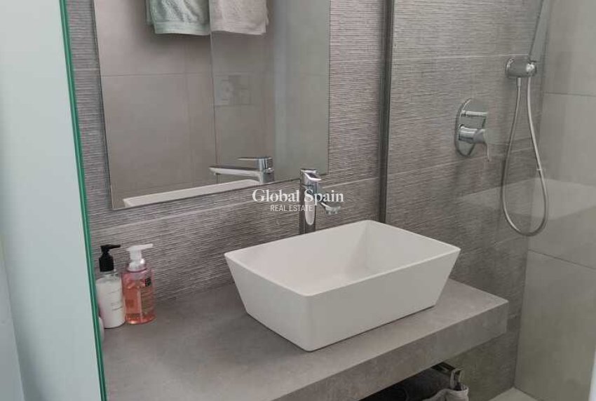 Resale - APARTMENT -
GUARDAMAR DEL SEGURA - Costa Blanca