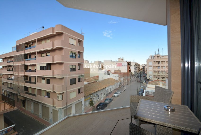 Resale - APARTMENT -
GUARDAMAR DEL SEGURA - Costa Blanca