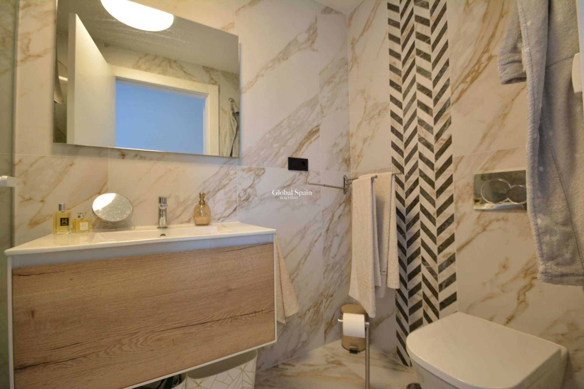 Resale - APARTMENT -
GUARDAMAR DEL SEGURA - Costa Blanca