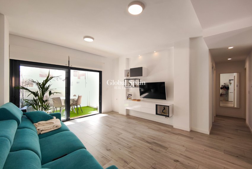 Resale - APARTMENT -
GUARDAMAR DEL SEGURA - Costa Blanca