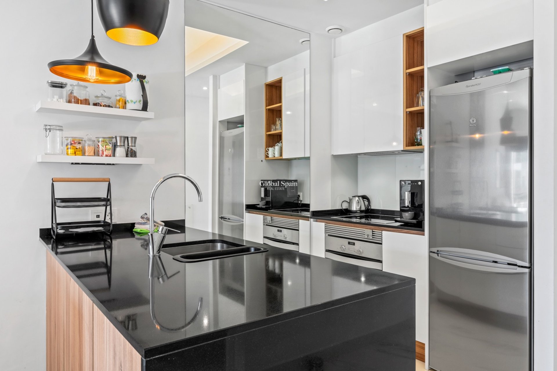 Resale - APARTMENT -
GUARDAMAR DEL SEGURA - Costa Blanca