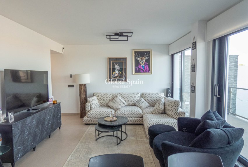 Resale - APARTMENT -
GUARDAMAR DEL SEGURA - Costa Blanca