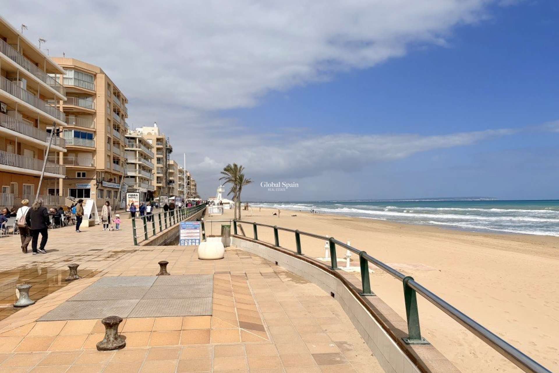 Resale - APARTMENT -
GUARDAMAR DEL SEGURA - Costa Blanca